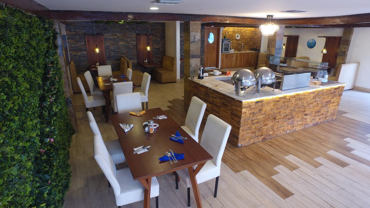 Hotel Ninfa 푸에르토아요라 외부 사진