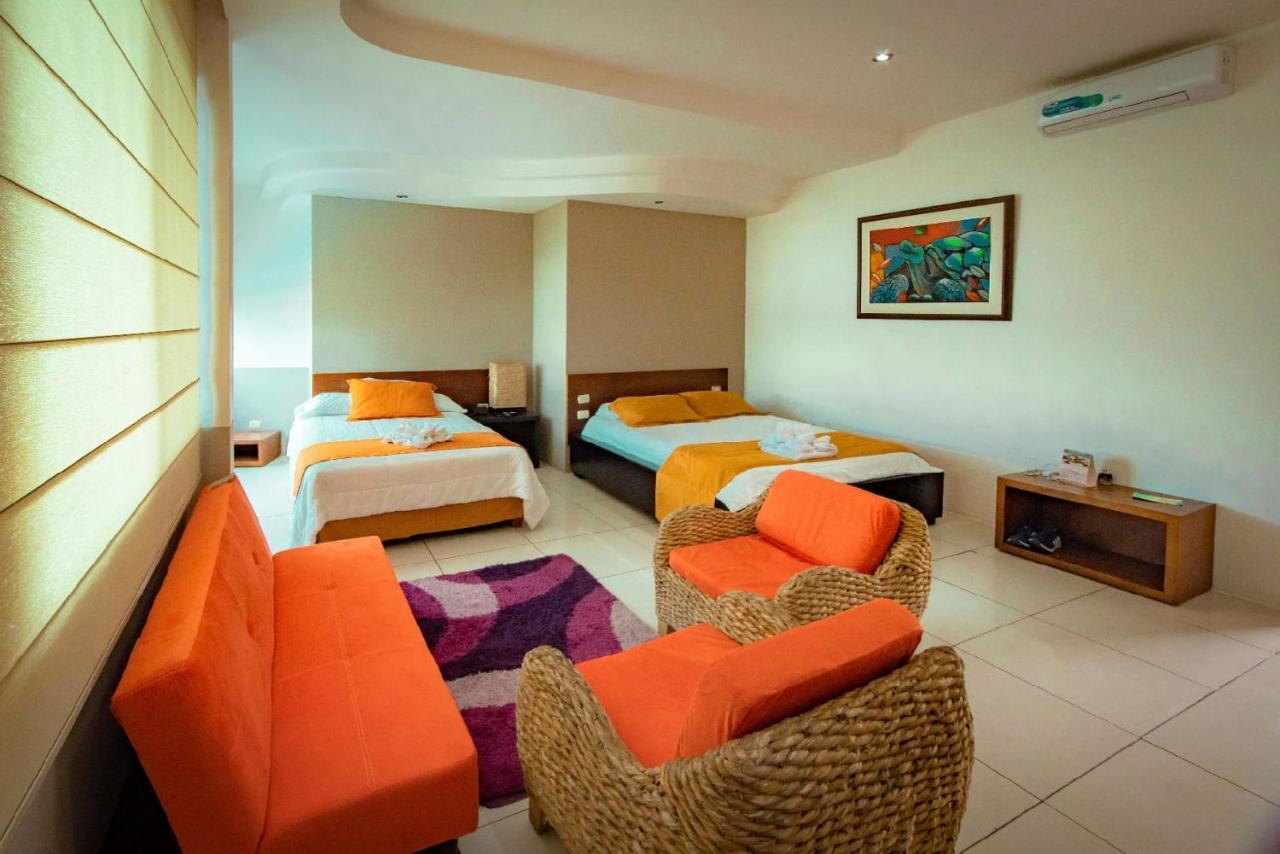 Hotel Ninfa 푸에르토아요라 외부 사진